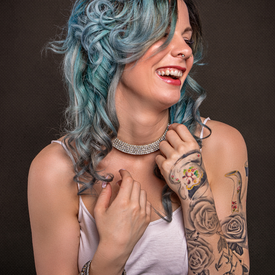 Blue Hair Wigs: A Dive into Self-Expression, Fashion, and Identity