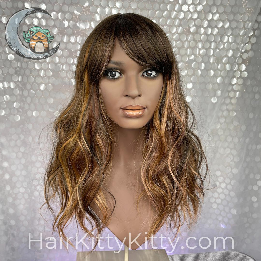 Ambrose 18 Inch CysterWigs Limited